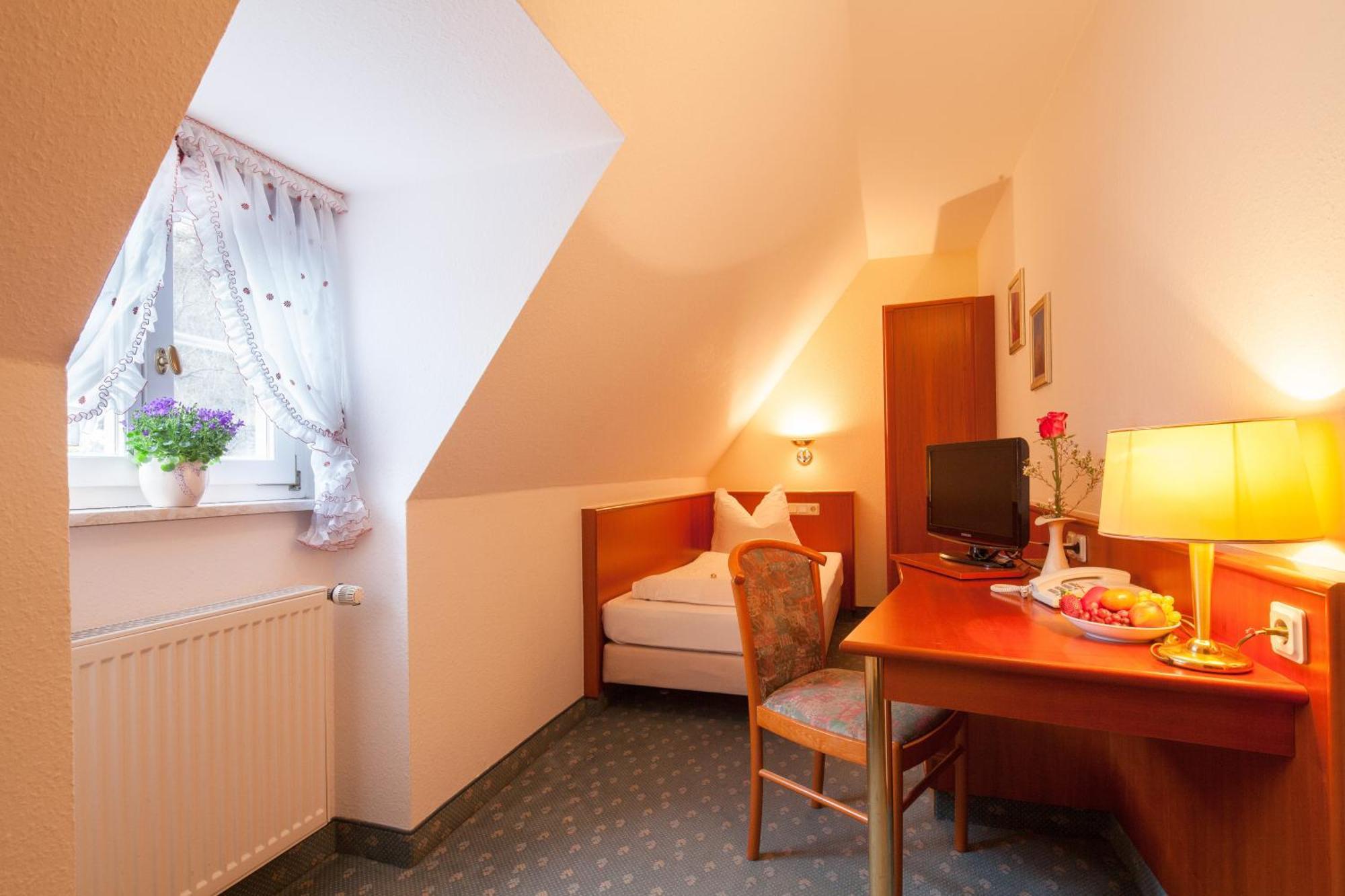 Hotel Domschatz Quedlinburg Room photo